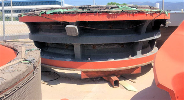 Unused Sandvik Model Cg850 61 X 106 Gyratory Crusher, 800 Kw Motor)